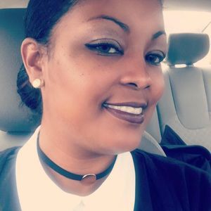 Meet your Posher, Carla